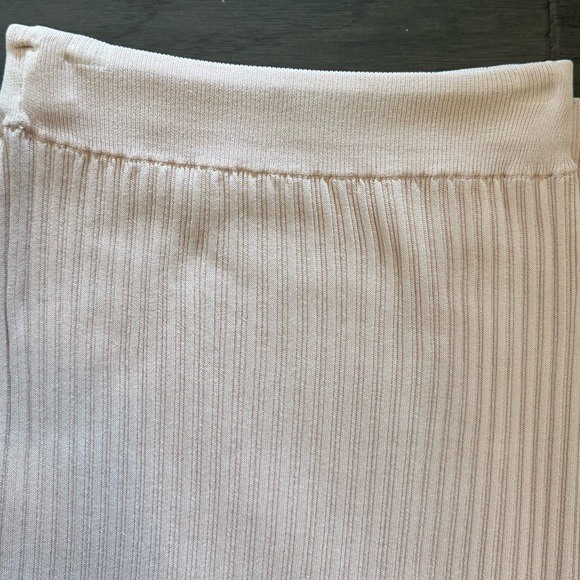 Aritzia Wilfred Knit Slit Midi Skirt Light Pink XS - Picture 6 of 11